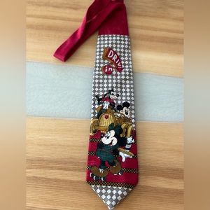 Vintage Disney necktie “drive in” Mickey and Minnie Mouse